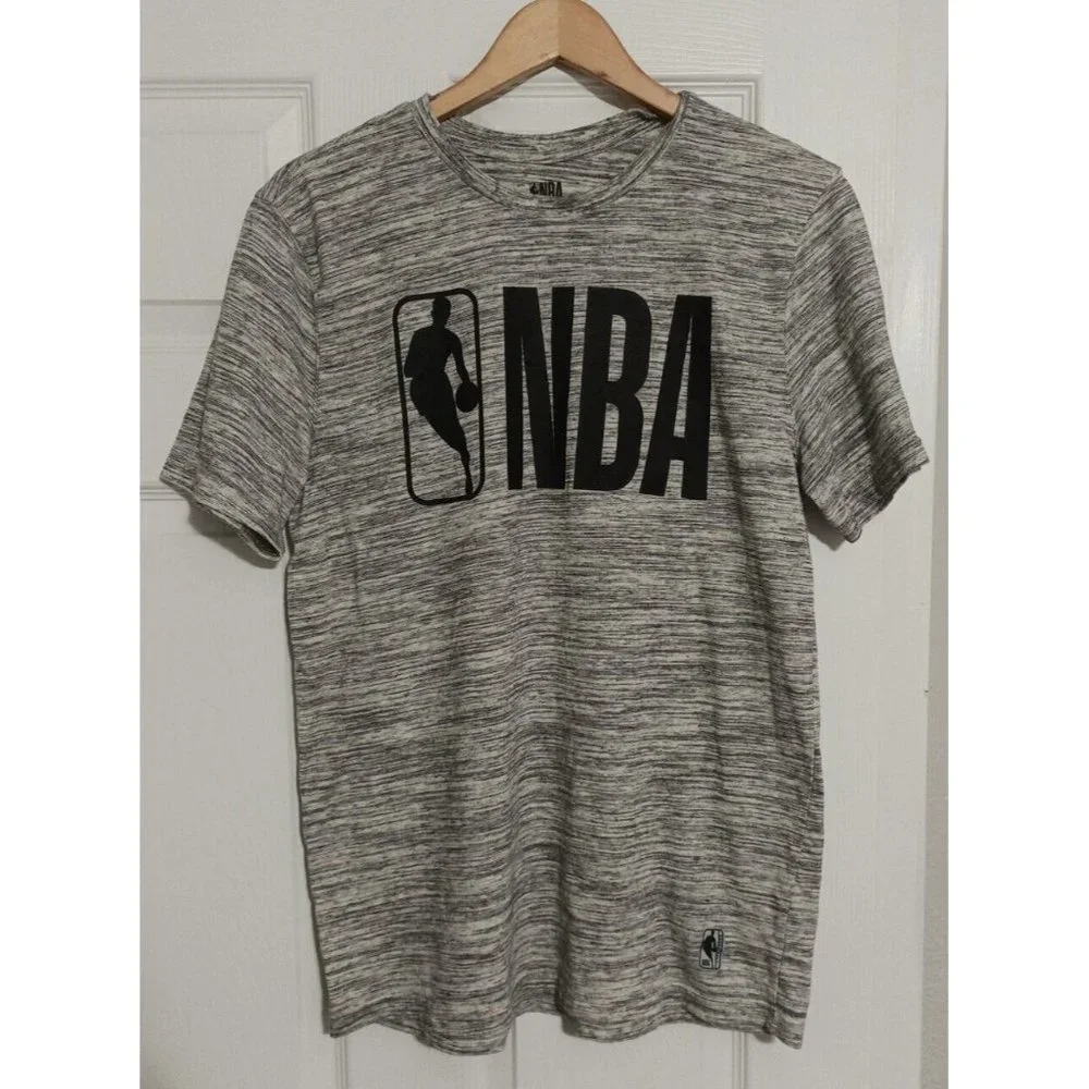 Men's NBA Gray T-shirt With Big Logo Size Large